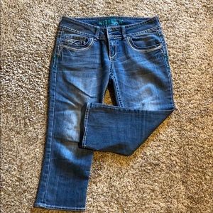 Hydraulic jean capris